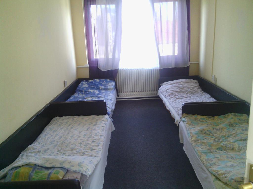 Centrum Panzio Kaposvár Kamer foto