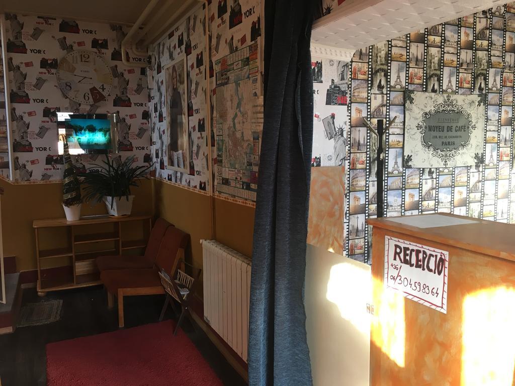 Centrum Panzio Kaposvár Buitenkant foto